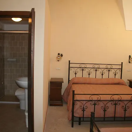 A Tu Marchese فندق مبيت وإفطار 3*